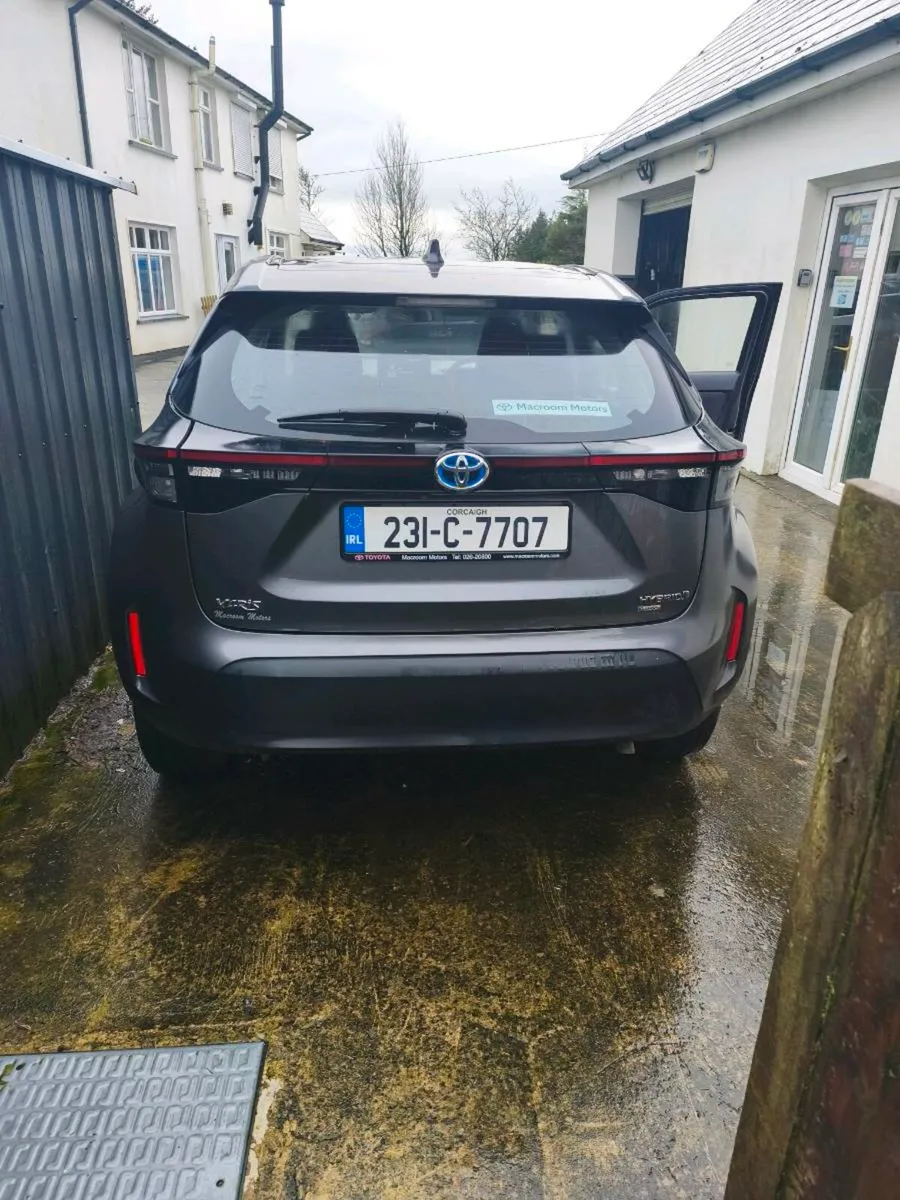 Toyota Yaris cross - Image 2