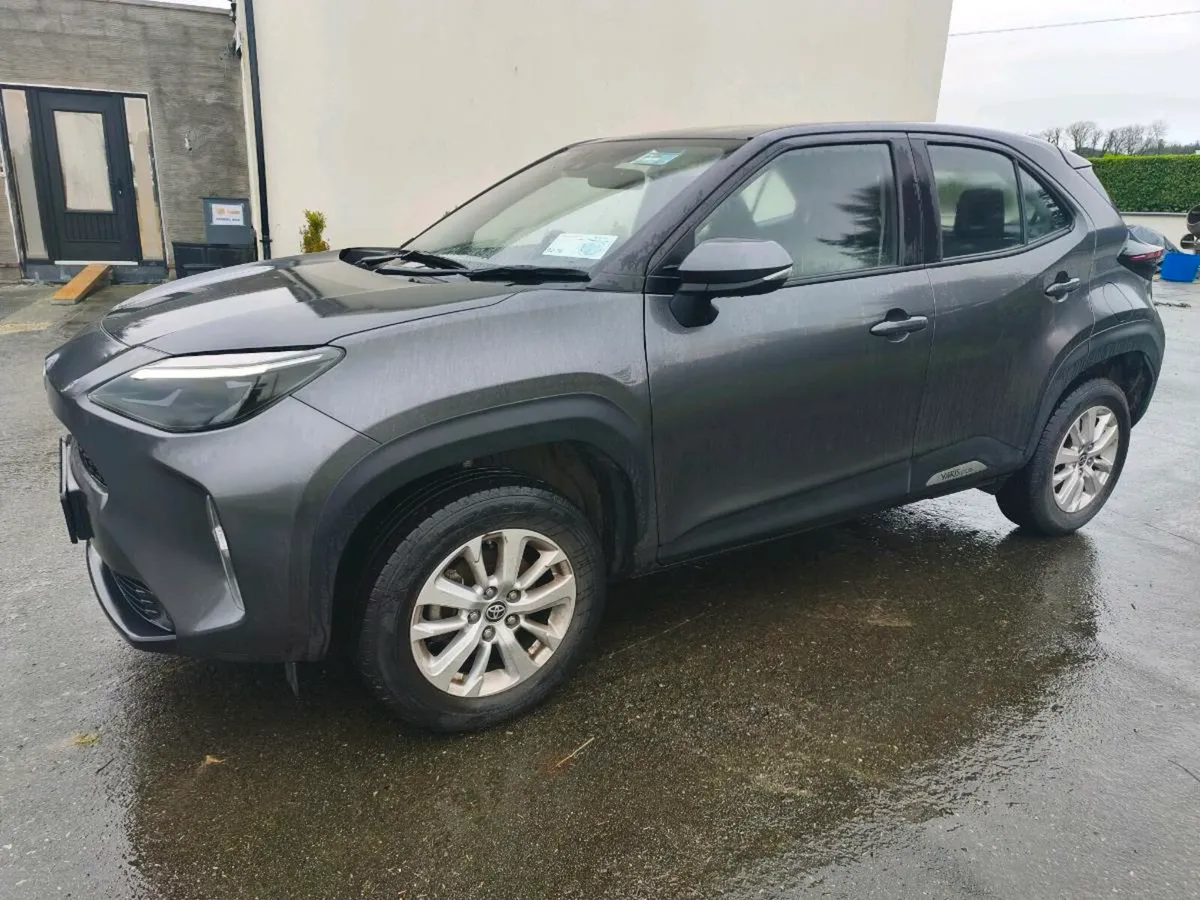 Toyota Yaris cross - Image 4