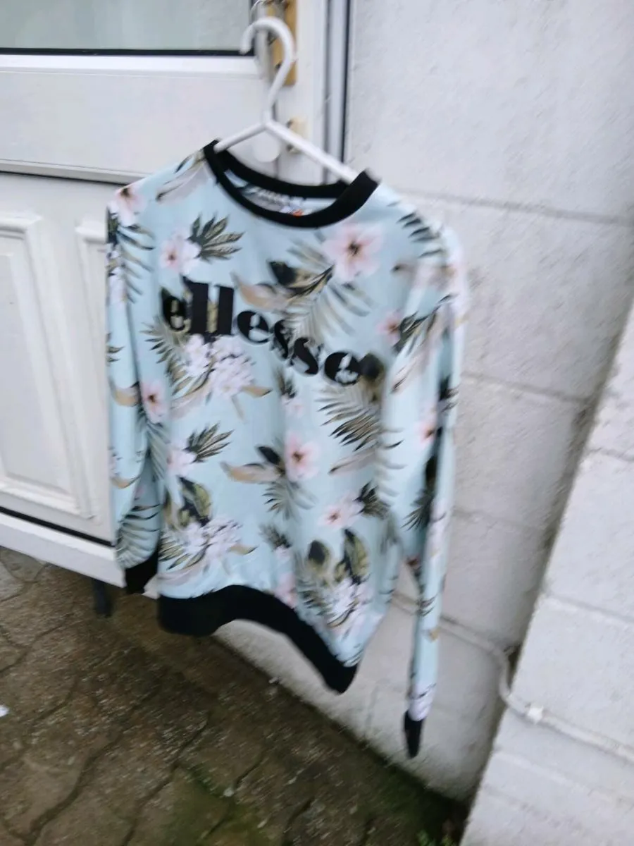 Ellesse jumper new - Image 1