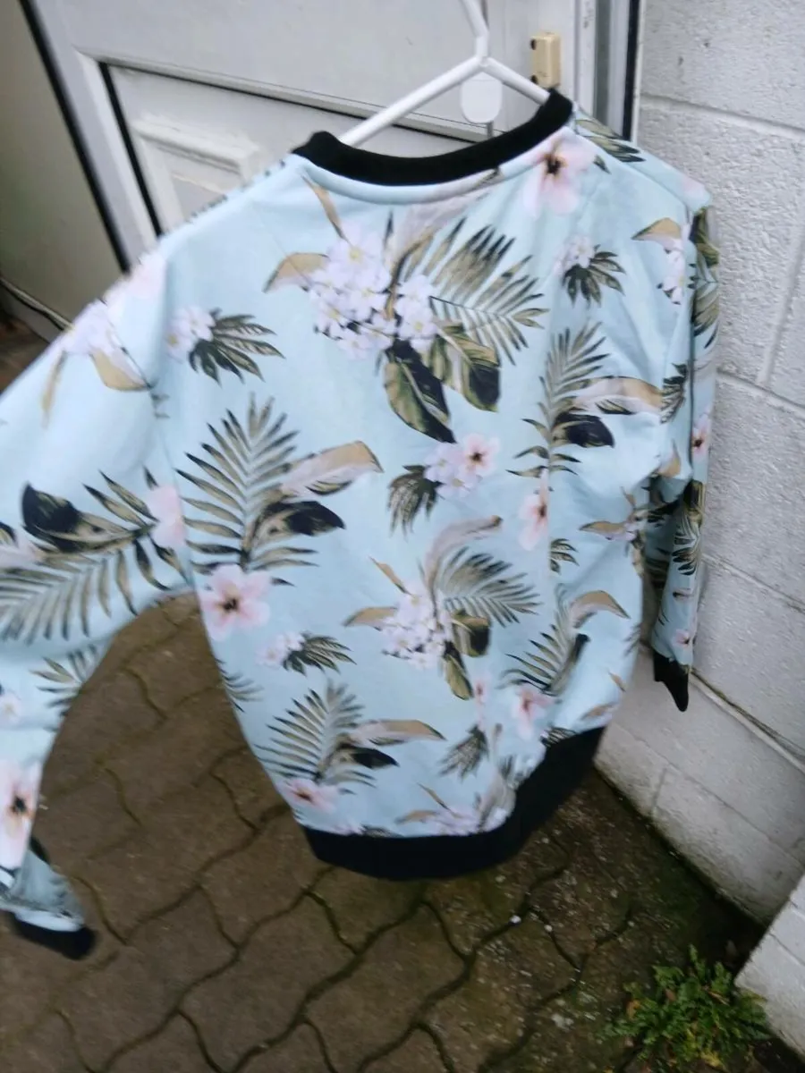 Ellesse jumper new - Image 4