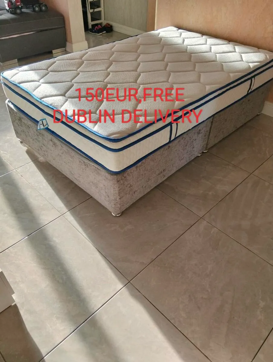 Double bed - Image 1
