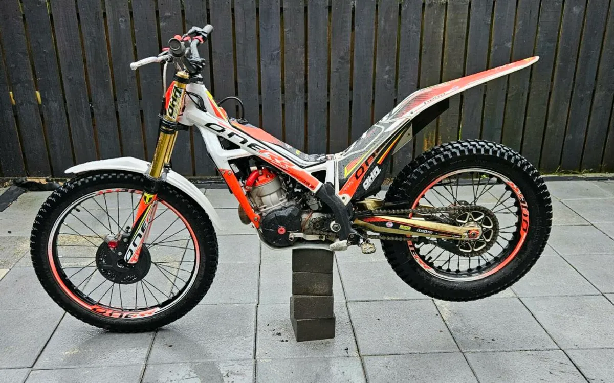 2023 Trs 300rr trials bike not beta gasgas - Image 4