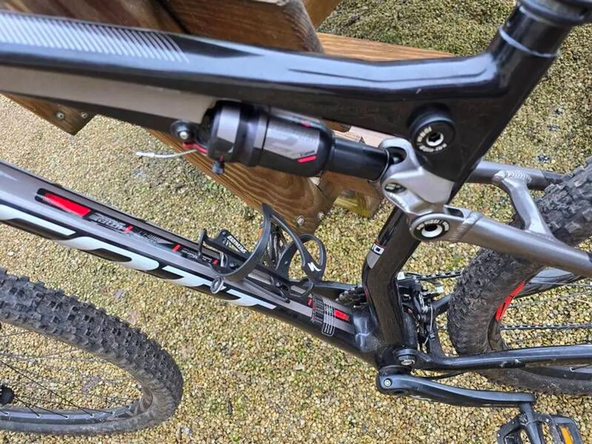 Scott Spark 910 - Premium Carbon Full-Suspension MTB - Image 1