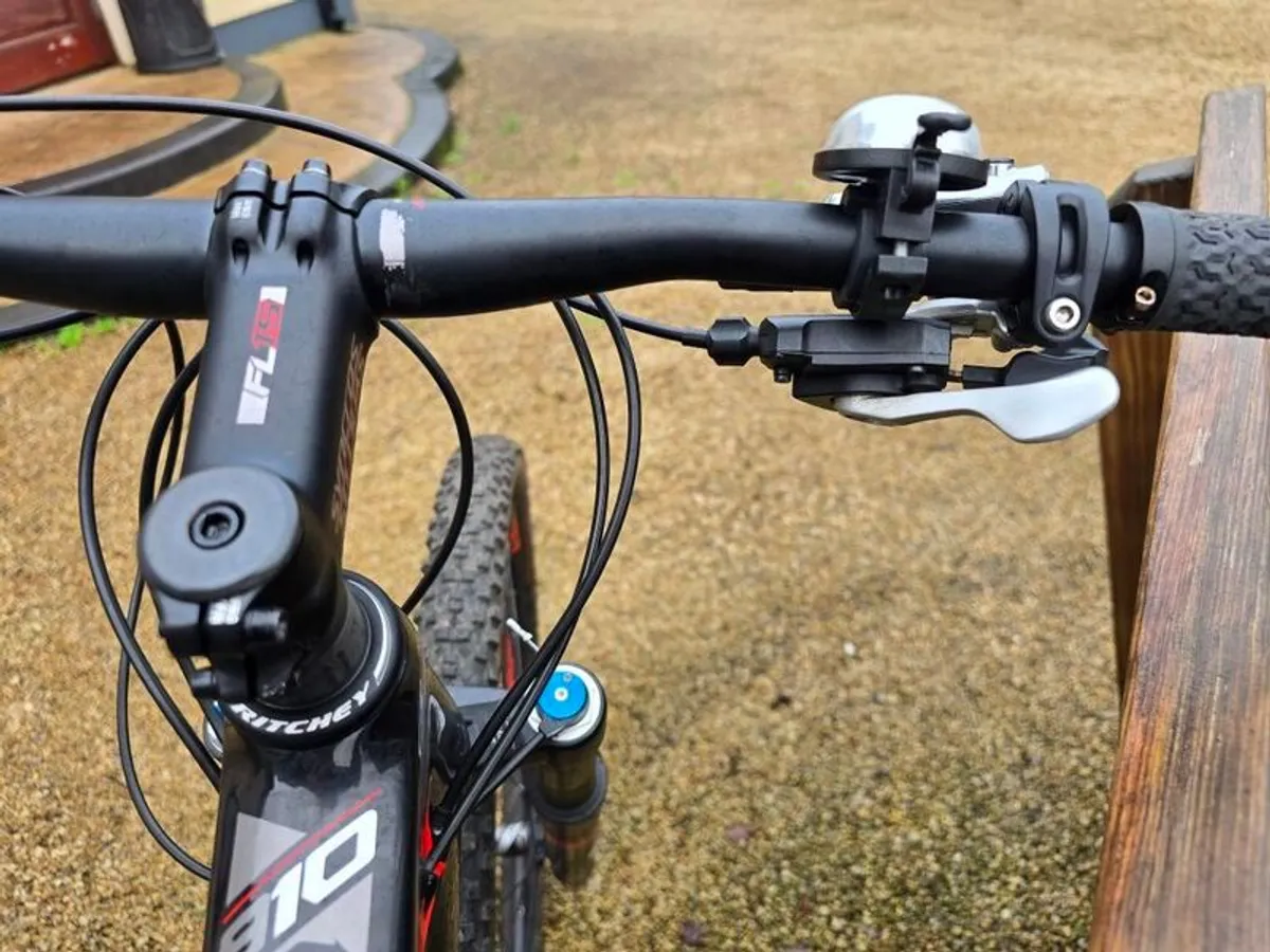 Scott Spark 910 - Premium Carbon Full-Suspension MTB - Image 4