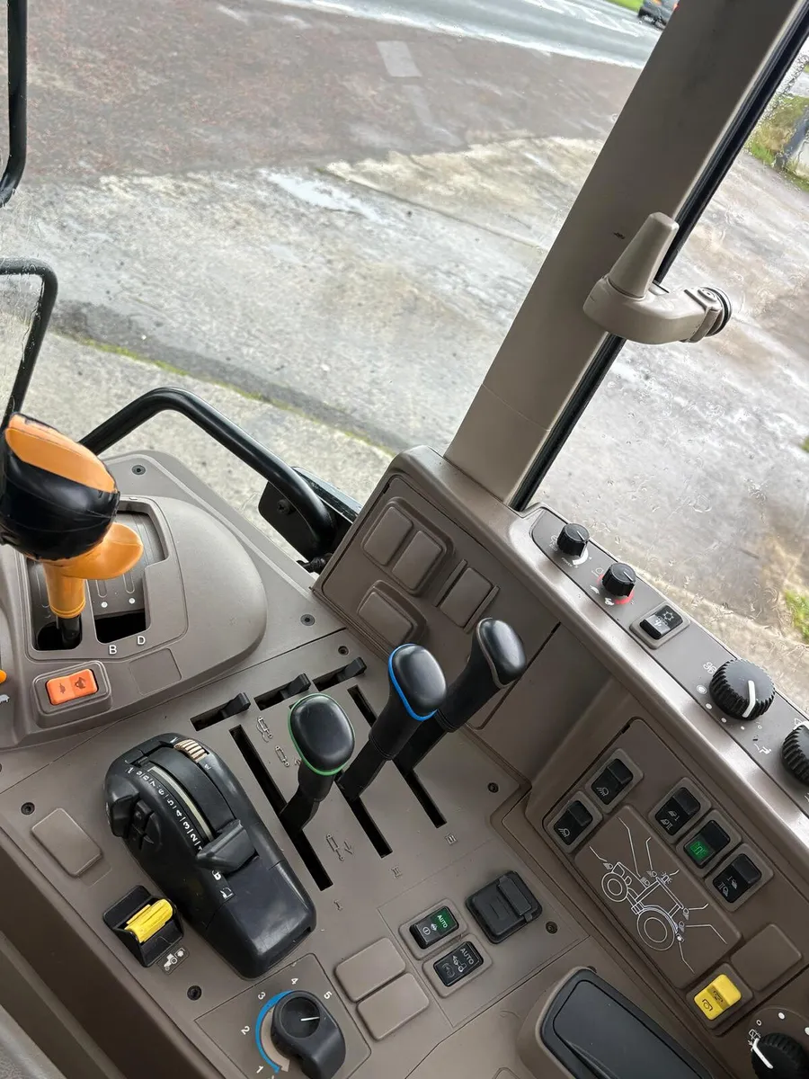 John Deere 6155M (2017) - Image 4