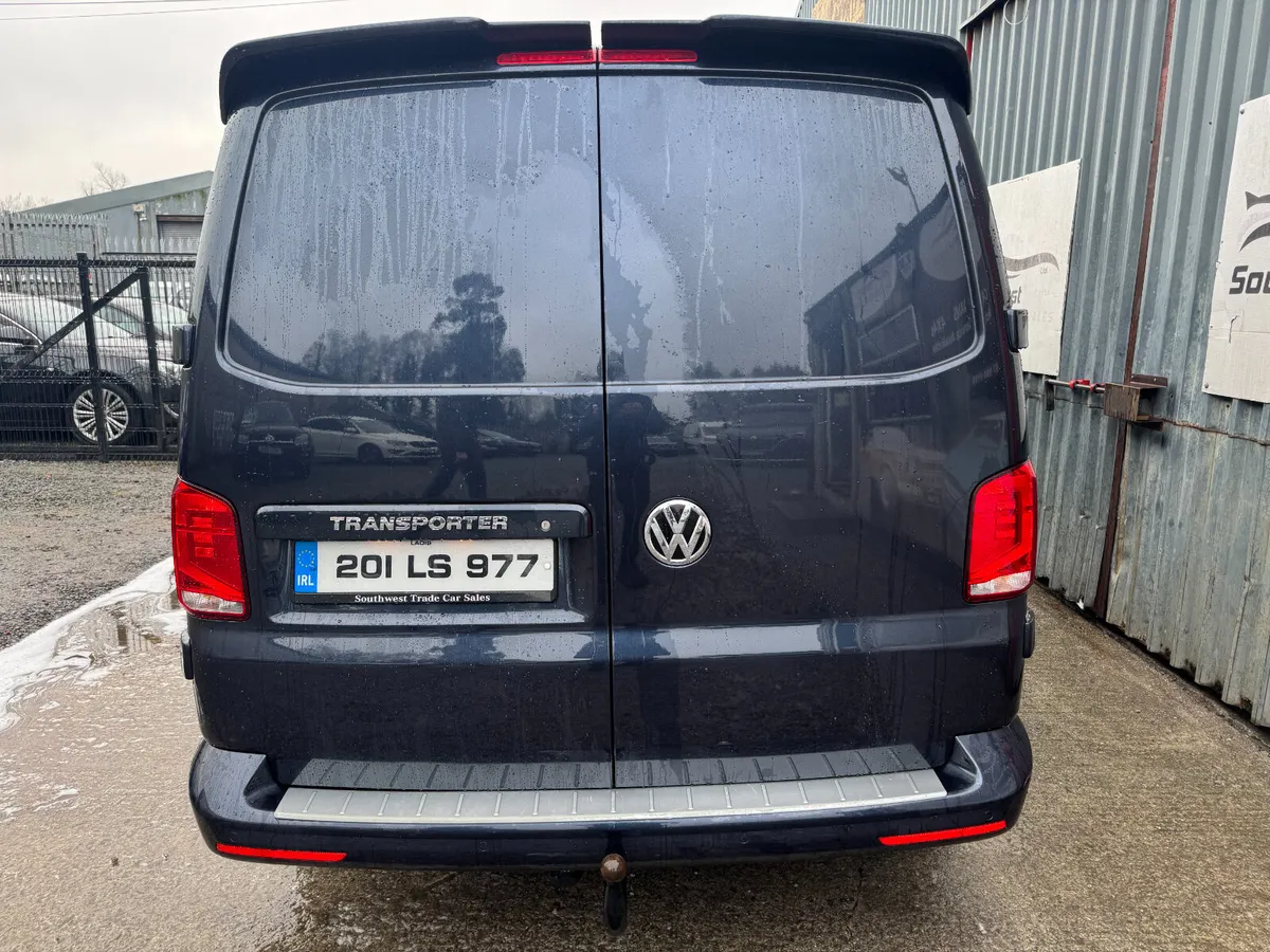 Volkswagen transporter highline DSG 150 BHP - Image 4