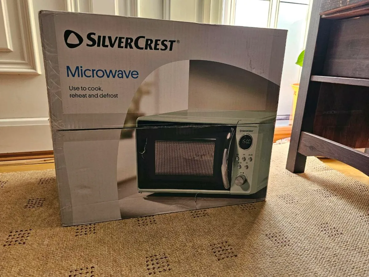 Retro Style Digital Microwave – 17L | 700W (Brand - Image 1