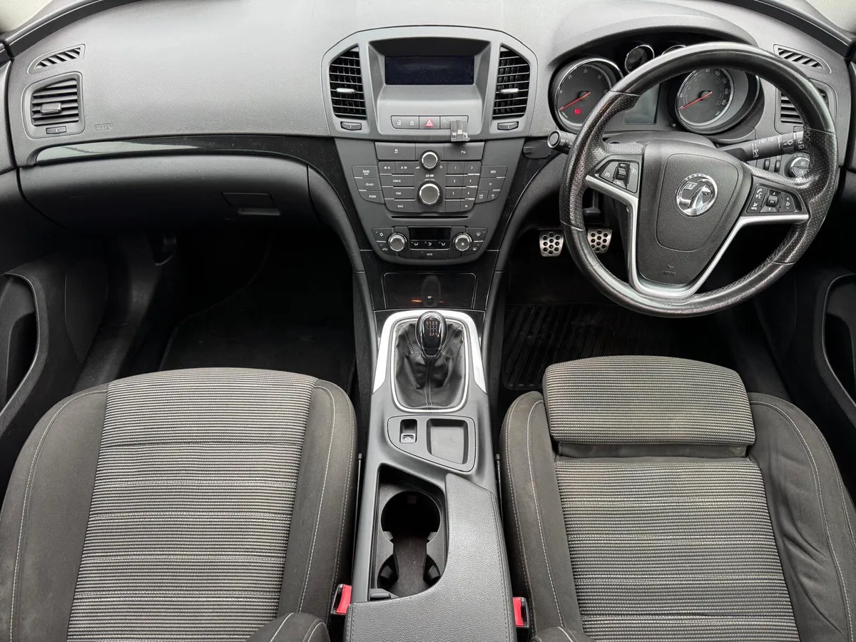 Vauxhall Insignia 2.0 SRI 2012 ESTATE - Image 2