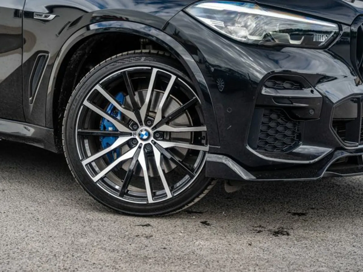 BMW X5 XDRIVE45E M SPORT - Image 2