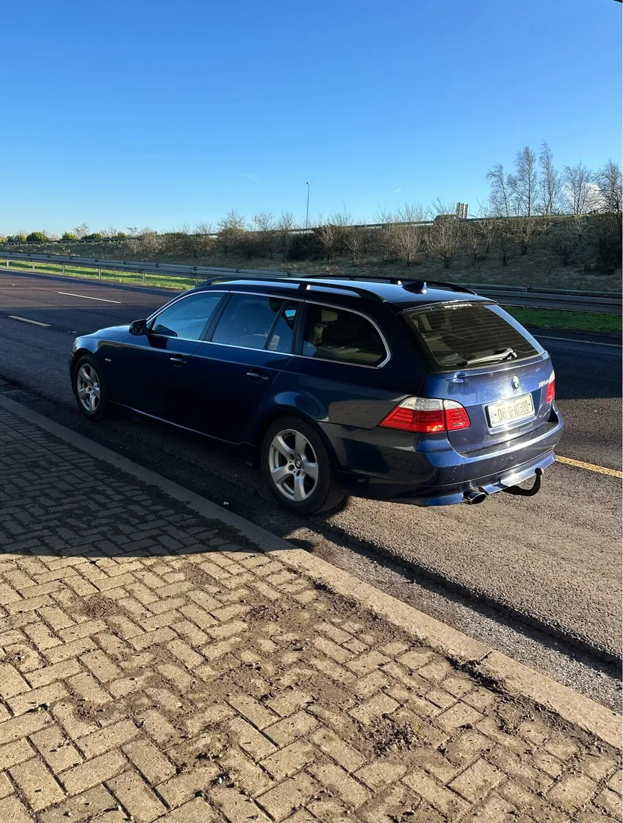 BMW 520d Touring - Image 1