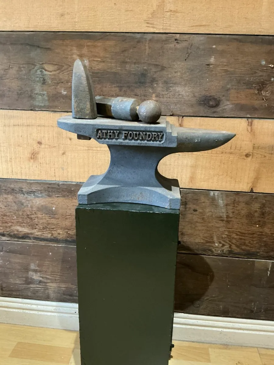 Anvil (Small) & Large - Image 3