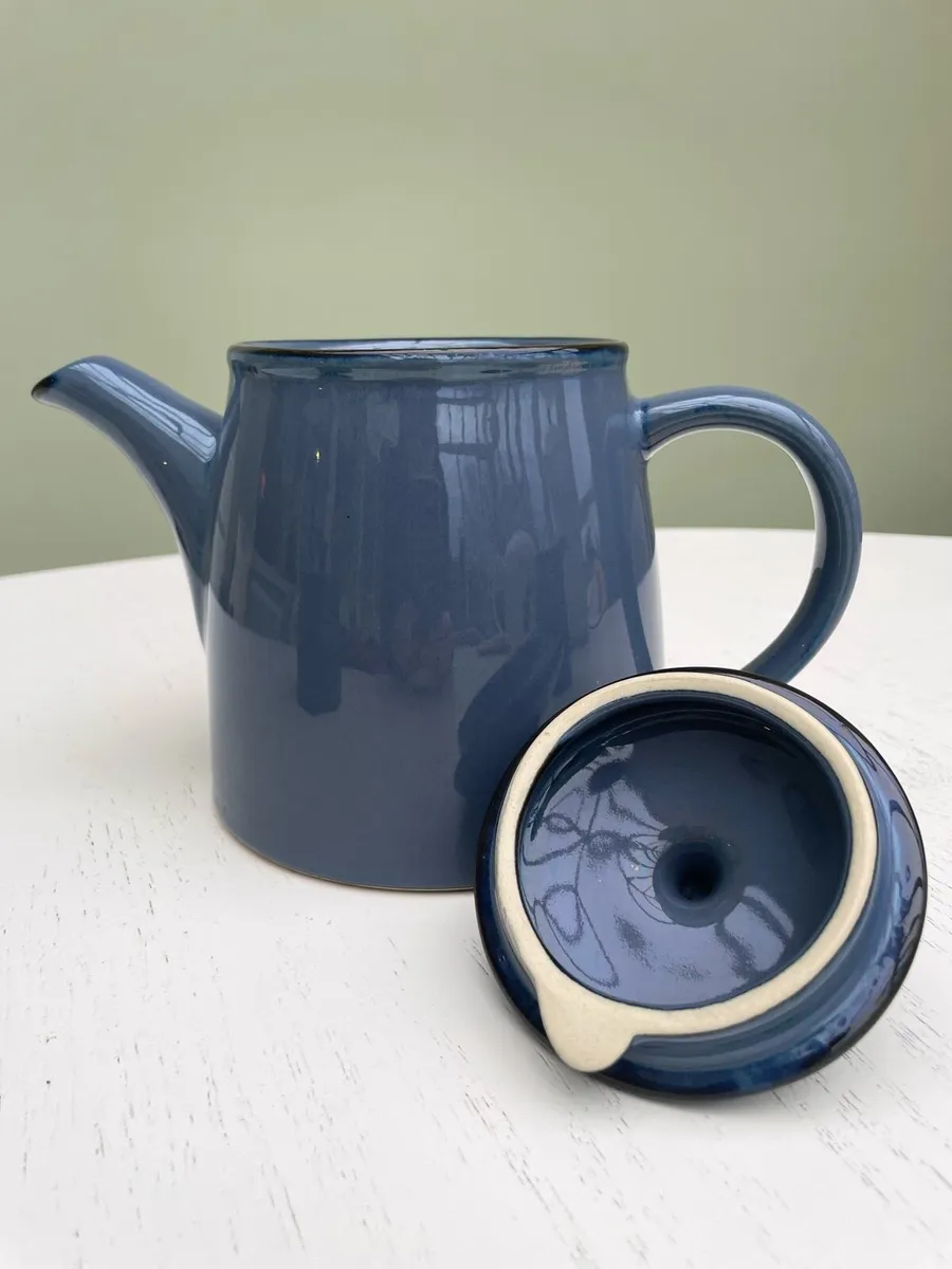 Tea Set - Tea pot, sugar bowl & jug - Image 3