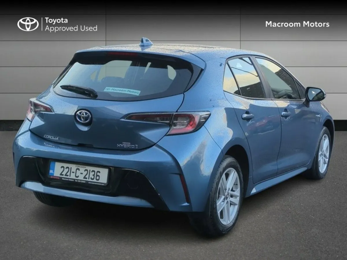 Toyota Corolla HYBRID LUNA H/B 4DR AUTO - Image 2