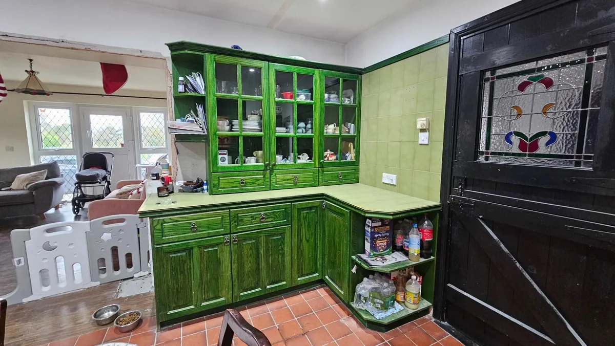 Solid wood green Kitchen unit - Image 2