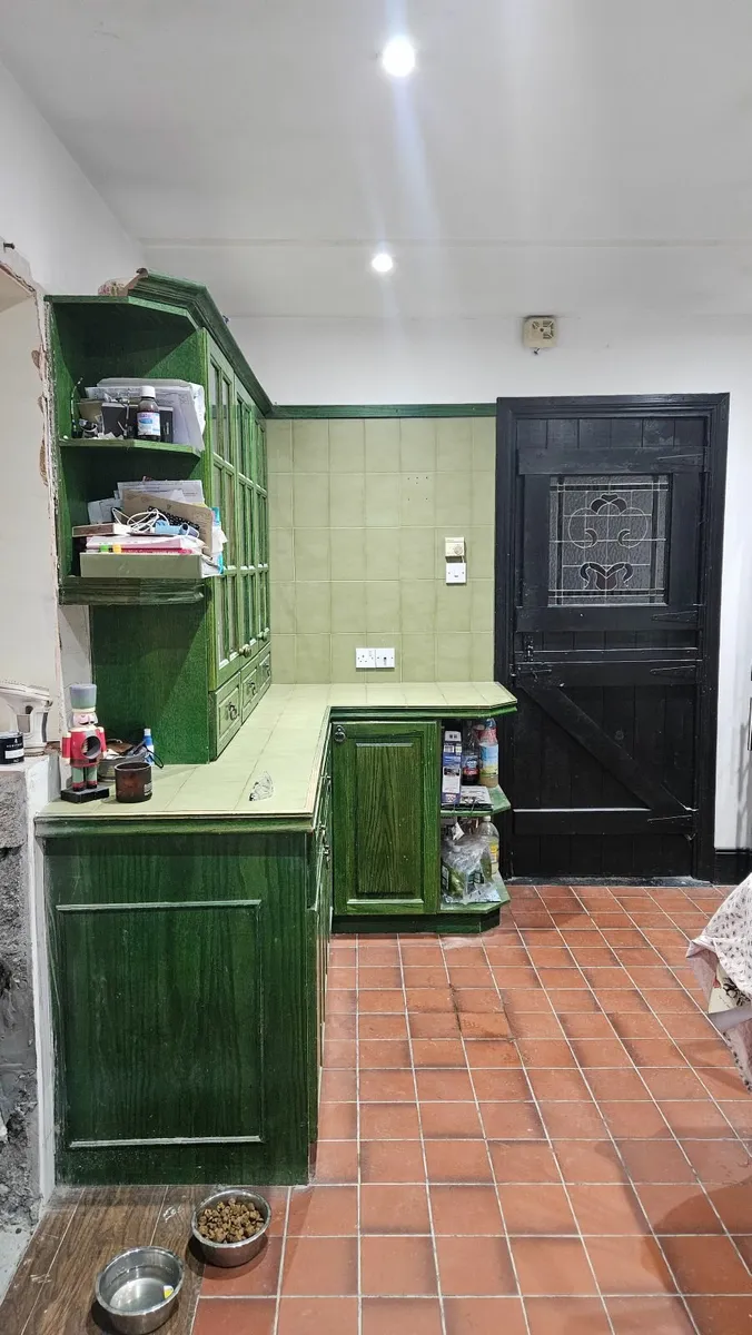 Solid wood green Kitchen unit - Image 3