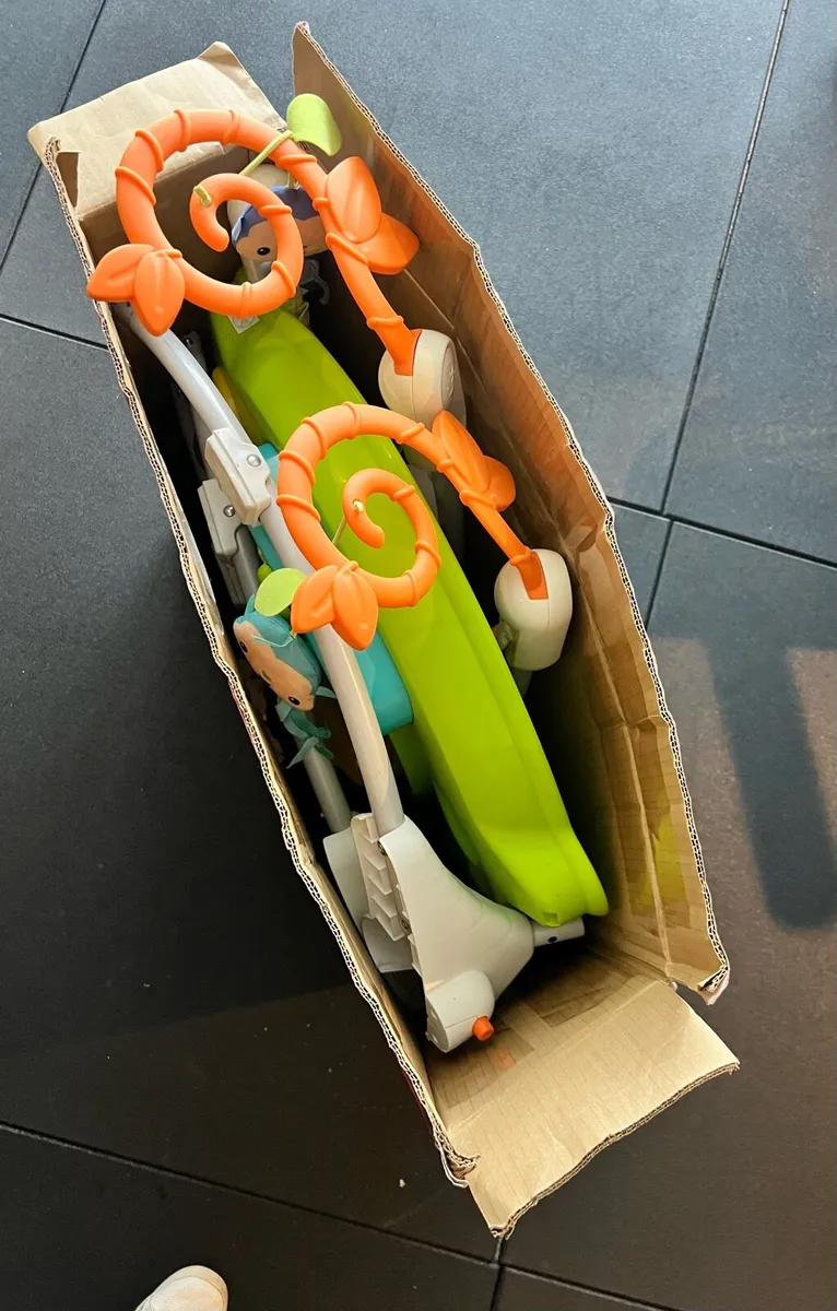 Fisher-Price Rainforest Jumperoo – Jungle Theme - Image 1