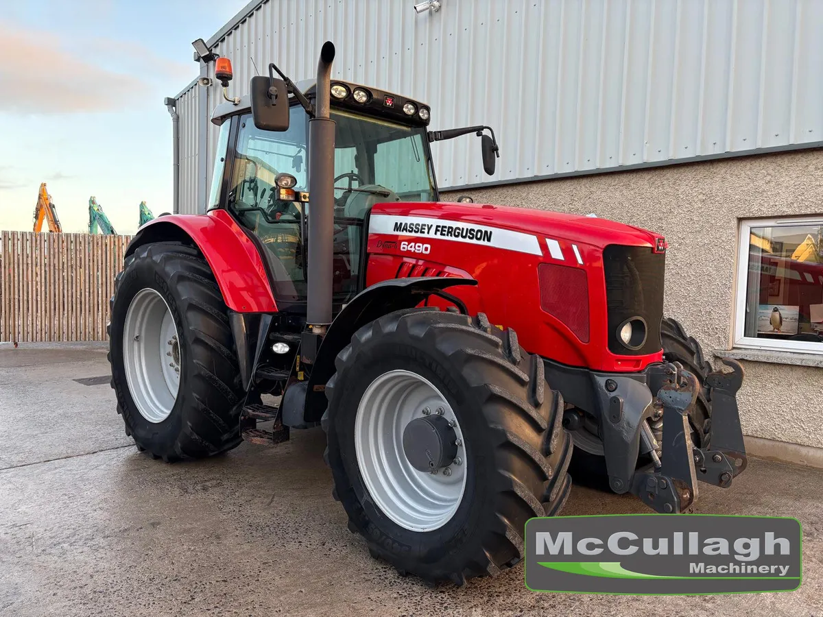 2011 Massey Ferguson 6490 Dyna 6 - Image 1