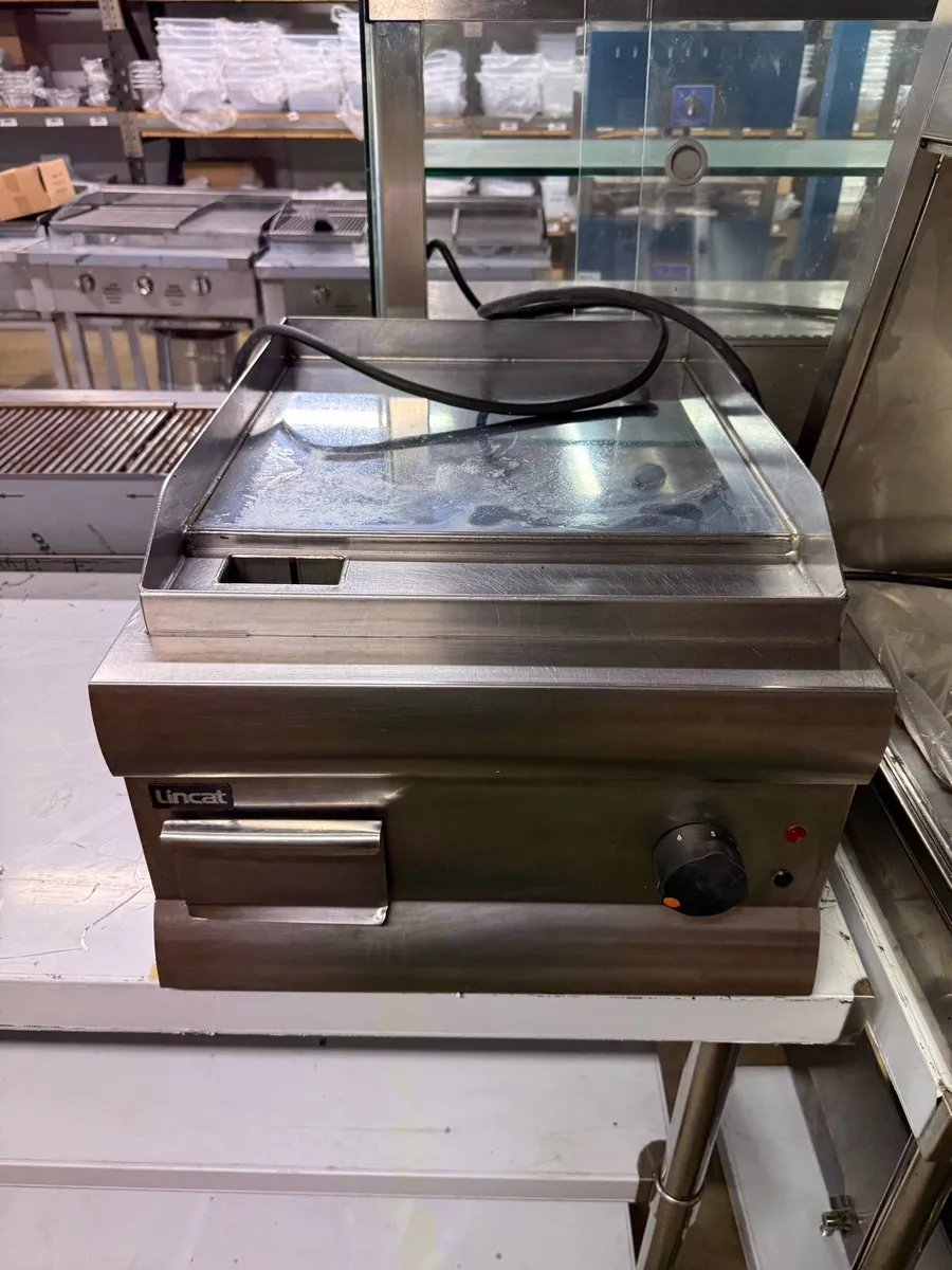 Lincat Mirror Finish Hot Plate - Image 1