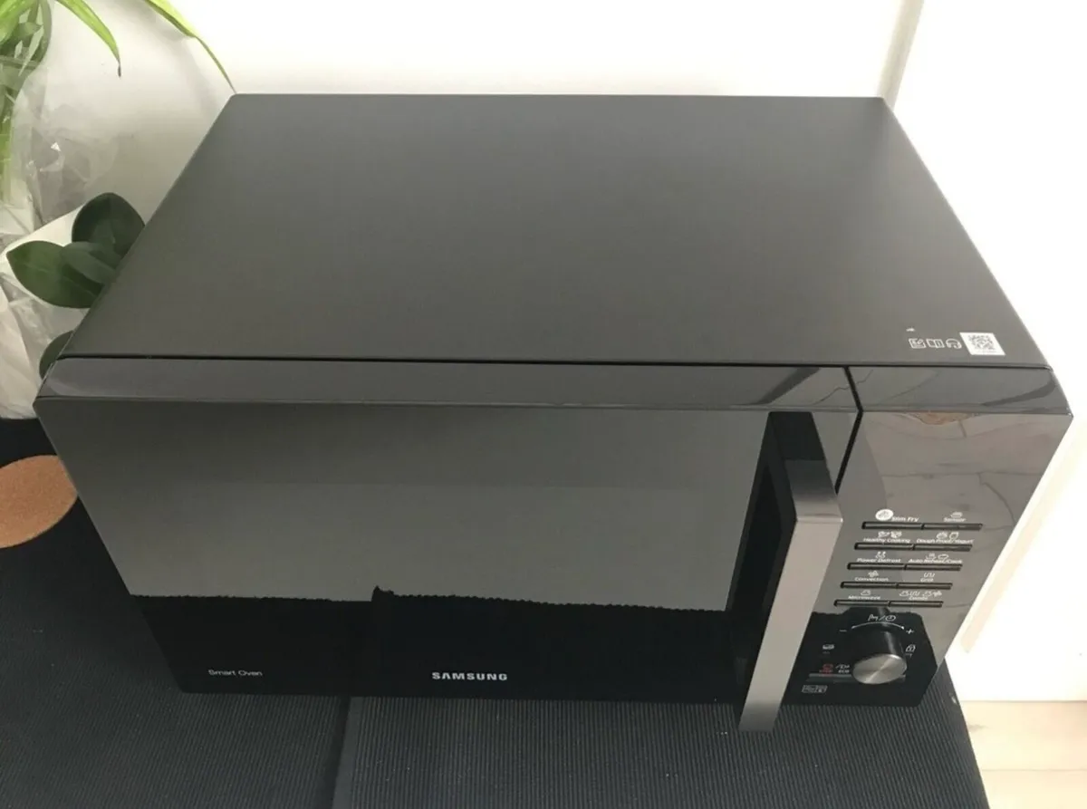SAMSUNG Slim Fry Convection Microwave Oven 28L - Image 2