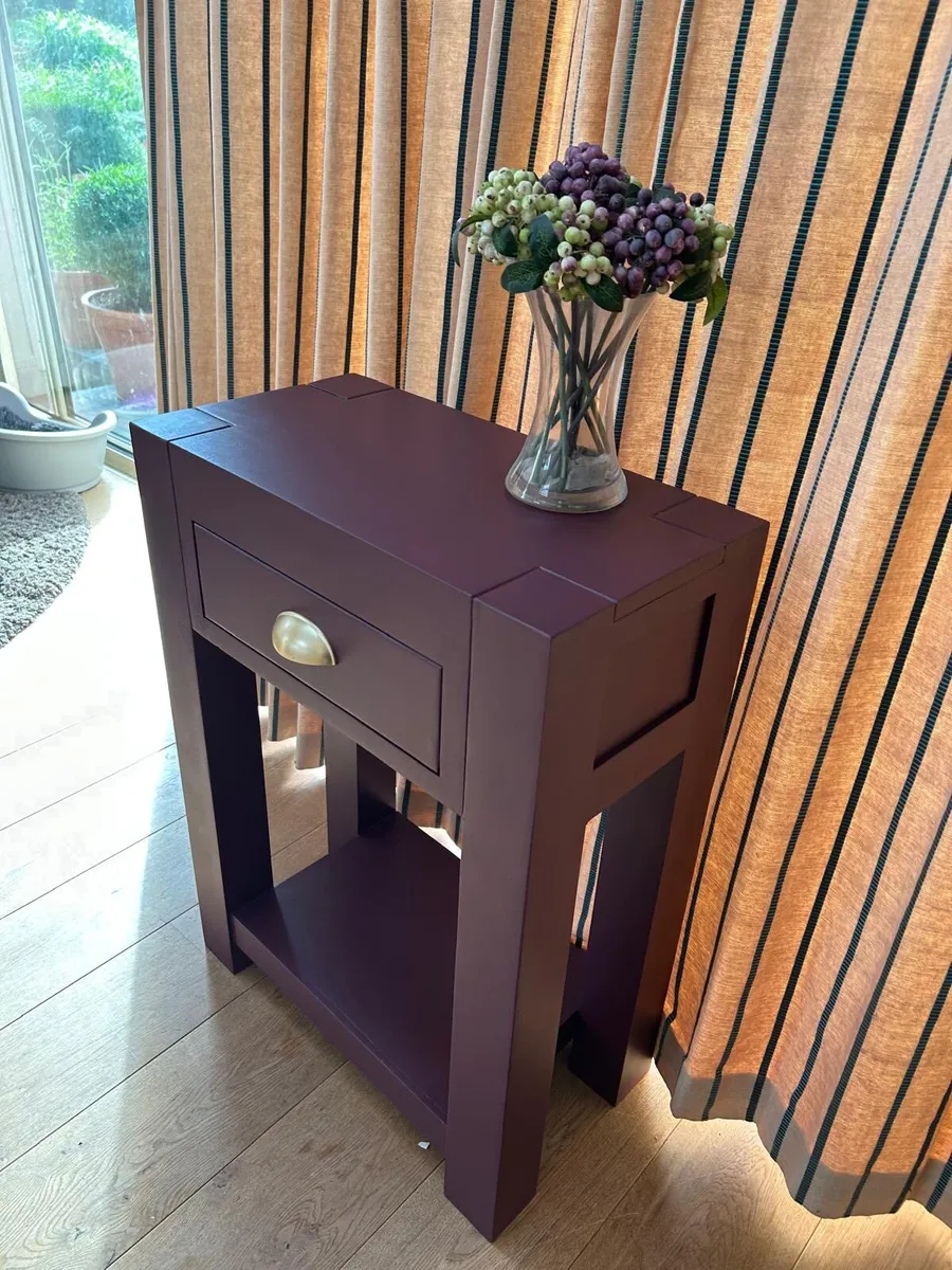 Hall table / end table - Image 1