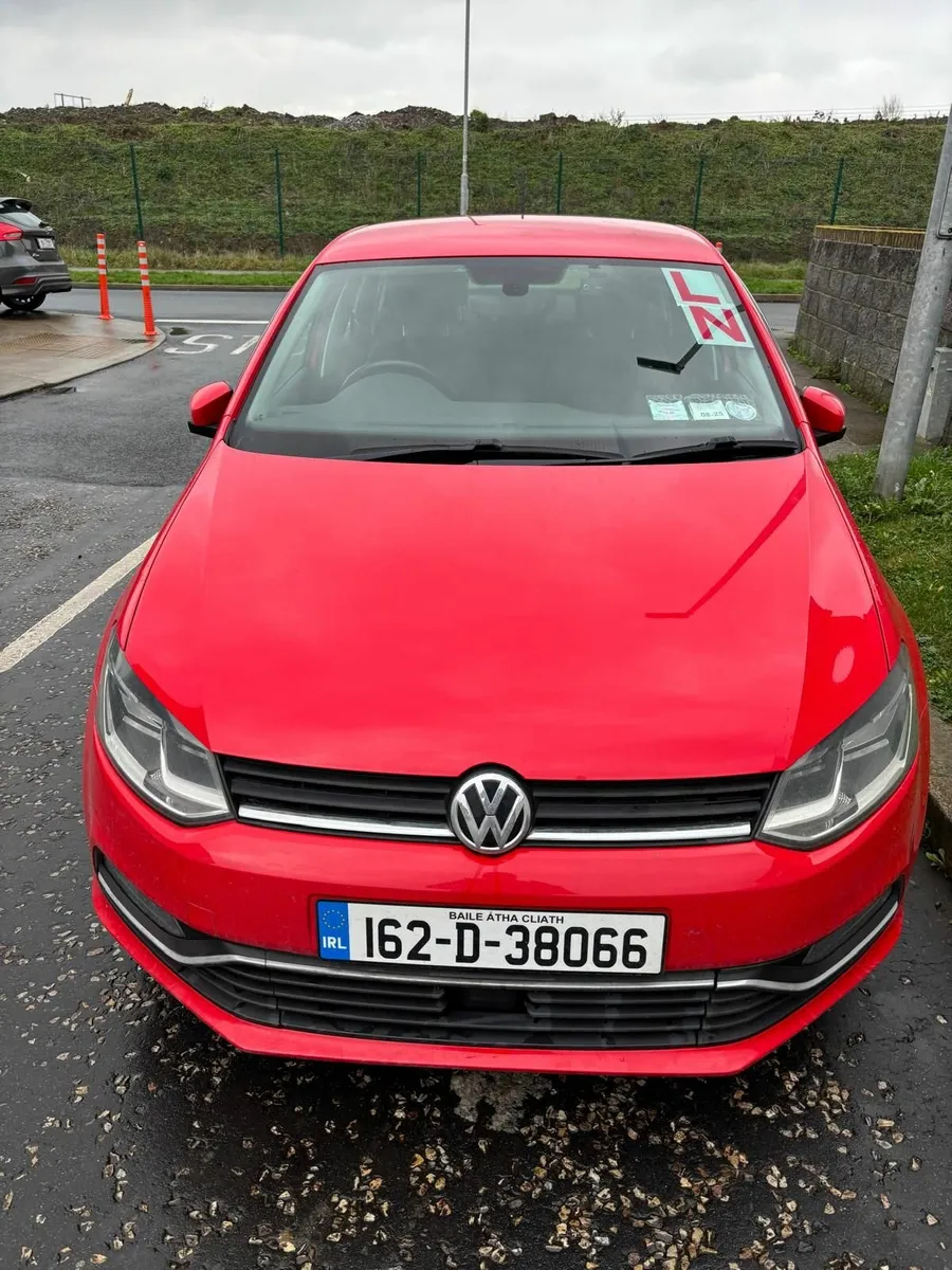 Volkswagen Polo 2016 - Image 2