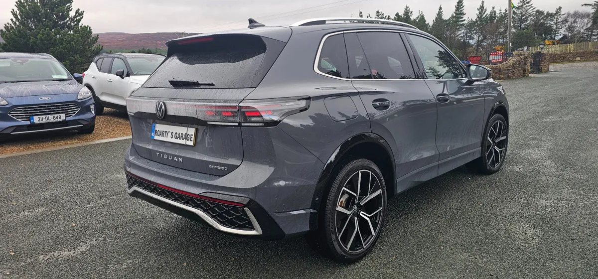 Volkswagen Tiguan R-Line PHEV 2025