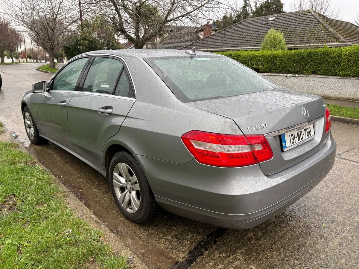 Mercedes Benz E220 Auto Nctd 05/26 tax 04/26 - Image 4