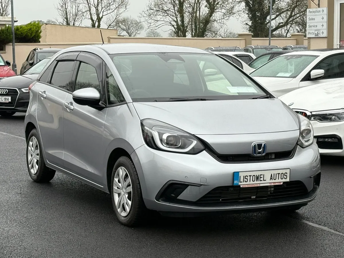 NEW MODEL 202 HONDA JAZZ/FIT 1.5 HYBRID AUTROMATC - Image 4