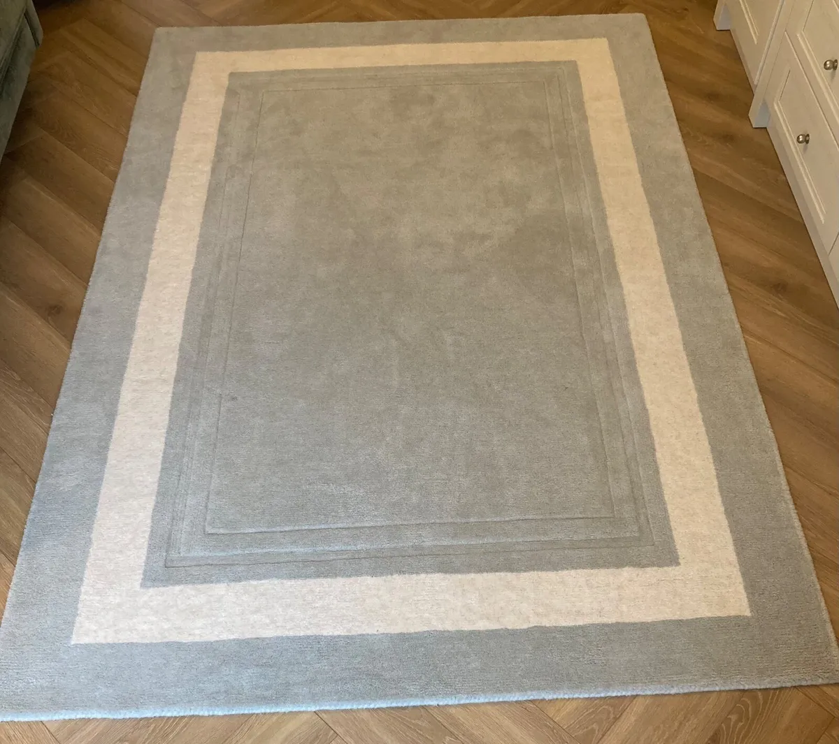 Beautiful Laura Ashley ‘Lewes’ Rug – Grey/Green (1 - Image 1