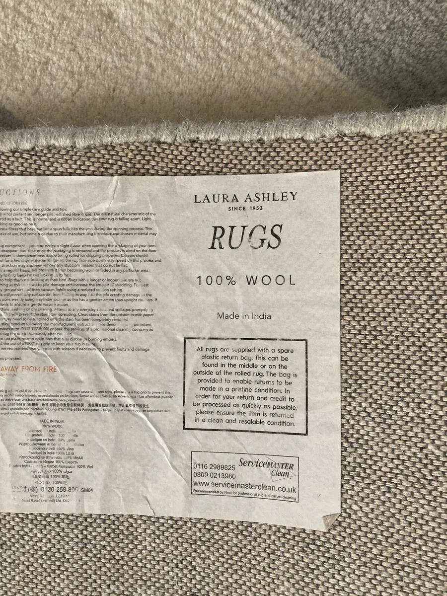 Beautiful Laura Ashley ‘Lewes’ Rug – Grey/Green (1 - Image 3