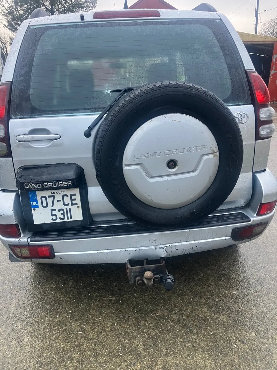 Toyota Land Cruiser 2007 - Image 3