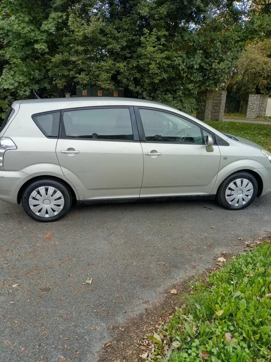 Toyota Corolla 2009 - Image 4
