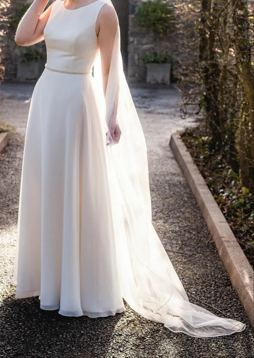 Wedding dress - Image 4