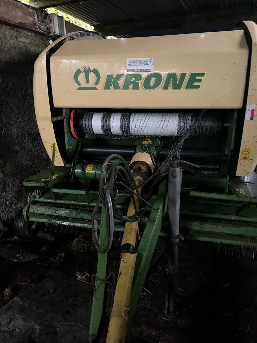 Krone Comprima F125 XC Baler - Image 2