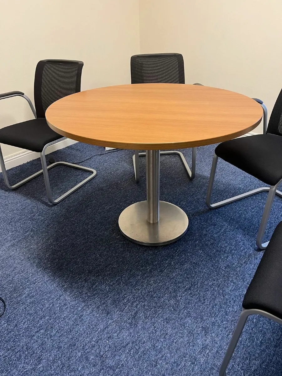 Table and Chairs - Image 1