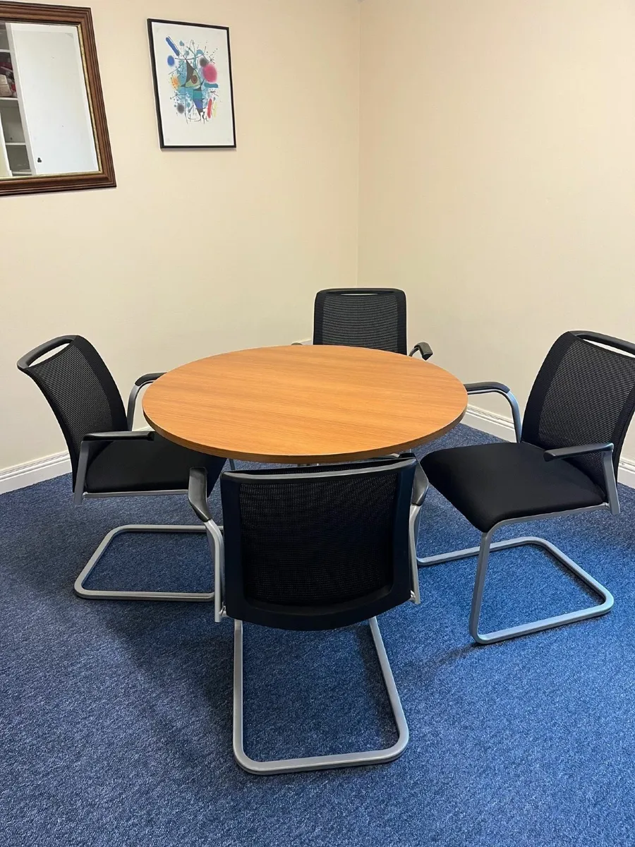 Table and Chairs - Image 2