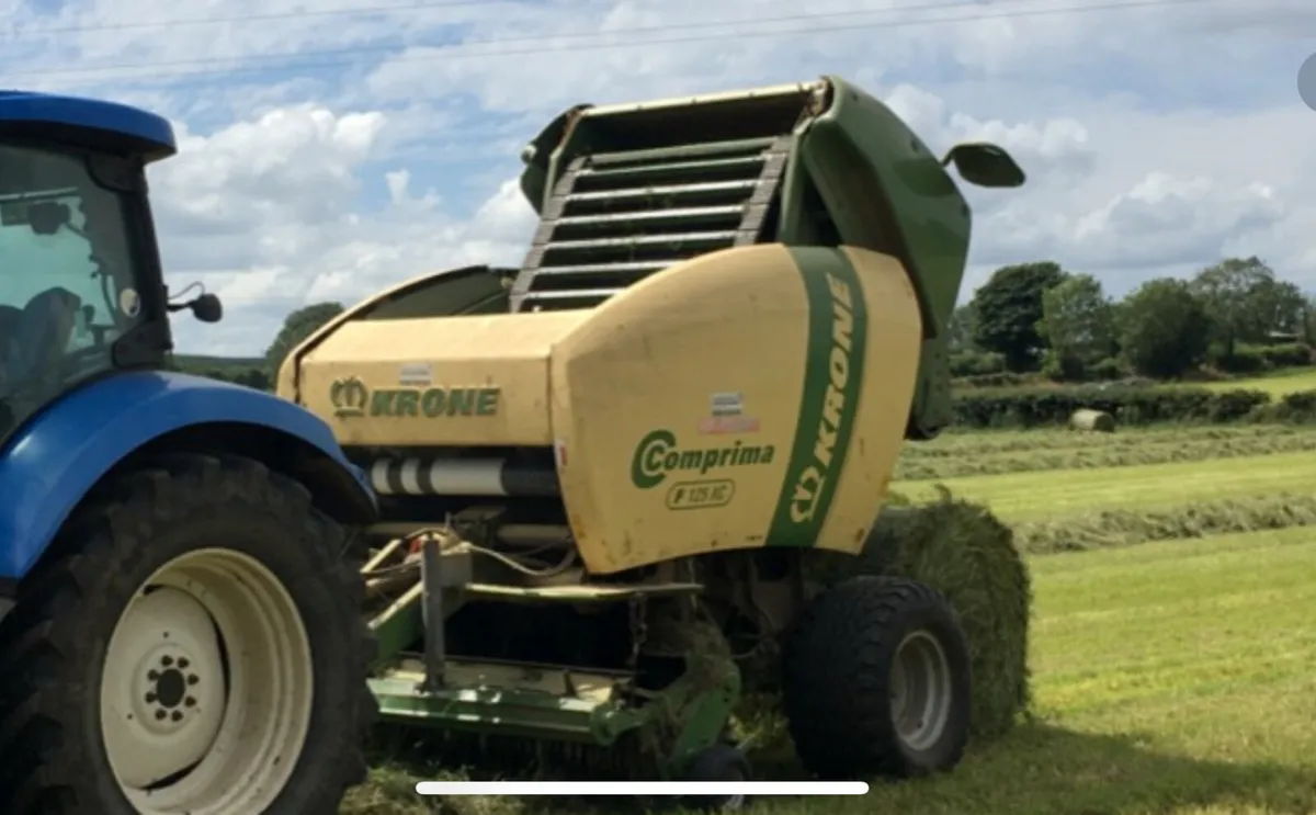 Krone Comprima F125 XC Baler - Image 1