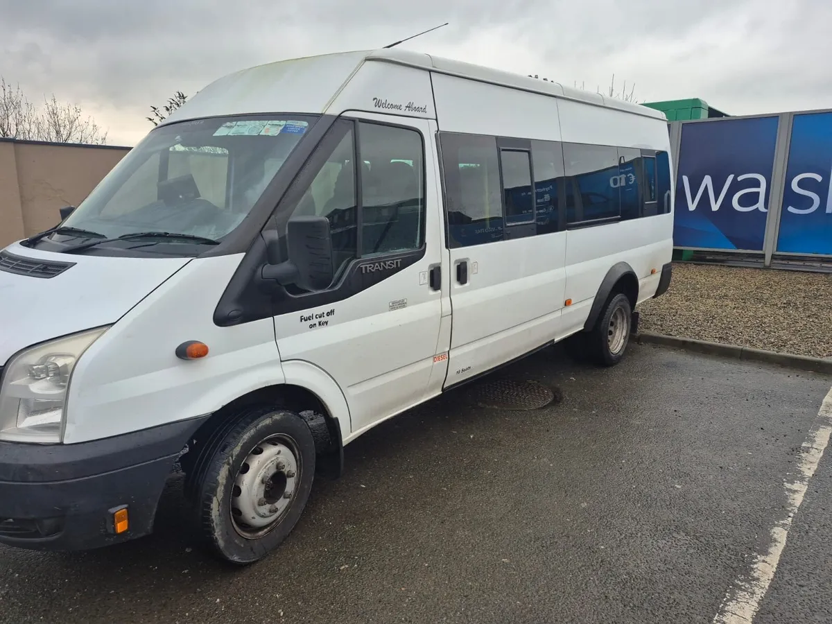 Ford Transit 16 seater mini bus - Image 3
