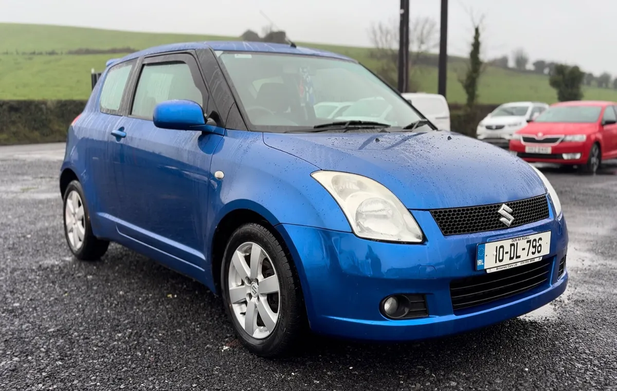 Suzuki Swift 2010 1.3 petrol low kms - Image 1