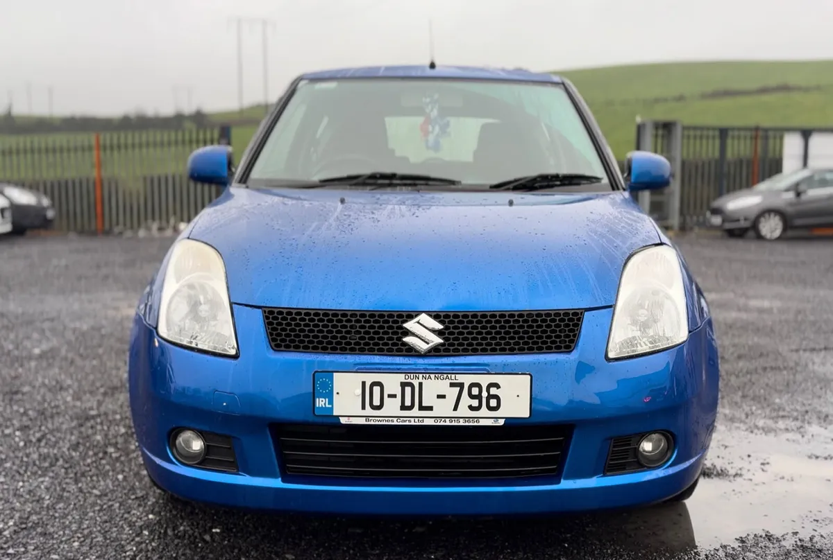 Suzuki Swift 2010 1.3 petrol low kms - Image 2