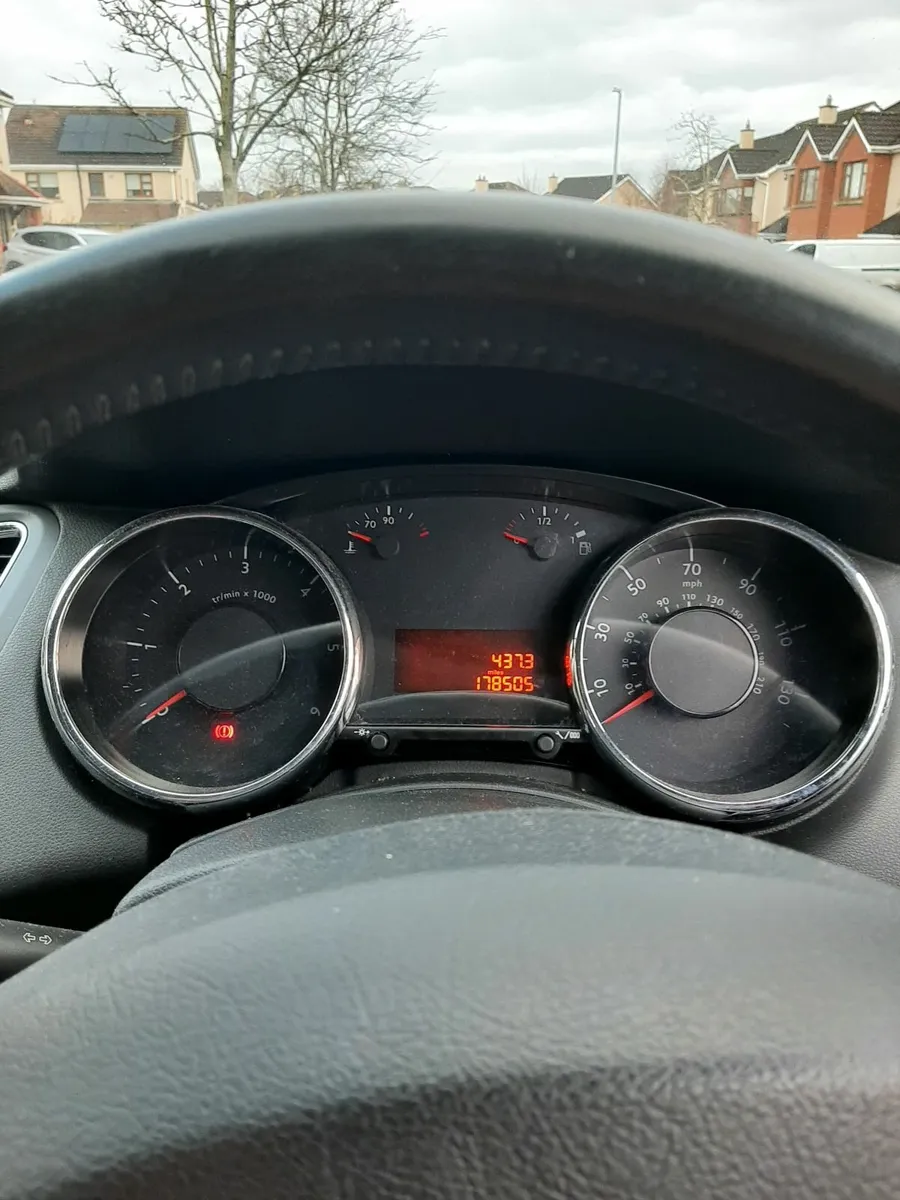 Peugeot 5008 2013 - Image 3