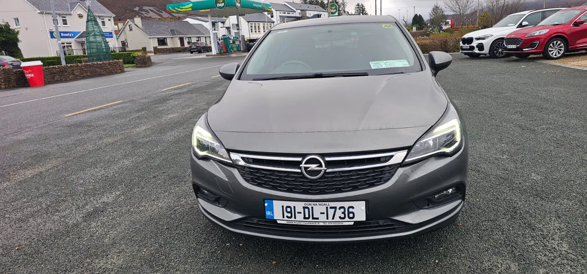 Opel Astra 1.0i Turbo S/S 120 YEAR EDITION 2019 - Image 2