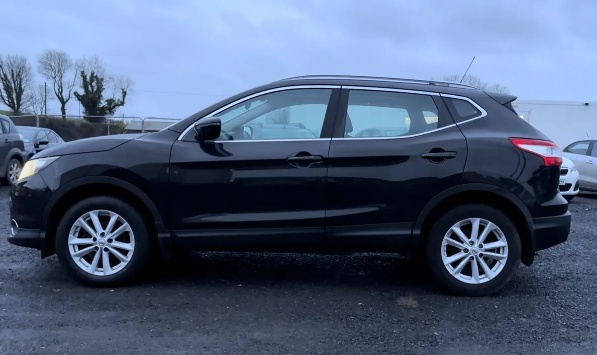 Nissan Qashqai 2016 1.2 petrol long Nct - Image 4