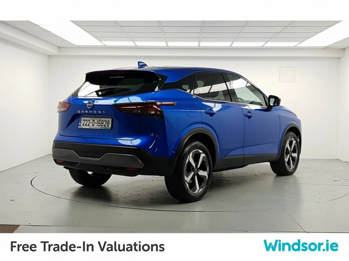 Nissan Qashqai 1.3 PET MILD HYBRID SV PREMIUM - Image 3