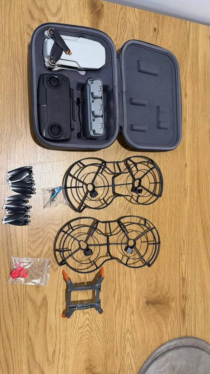 dji mini se fly more combo + protection kit - Image 3