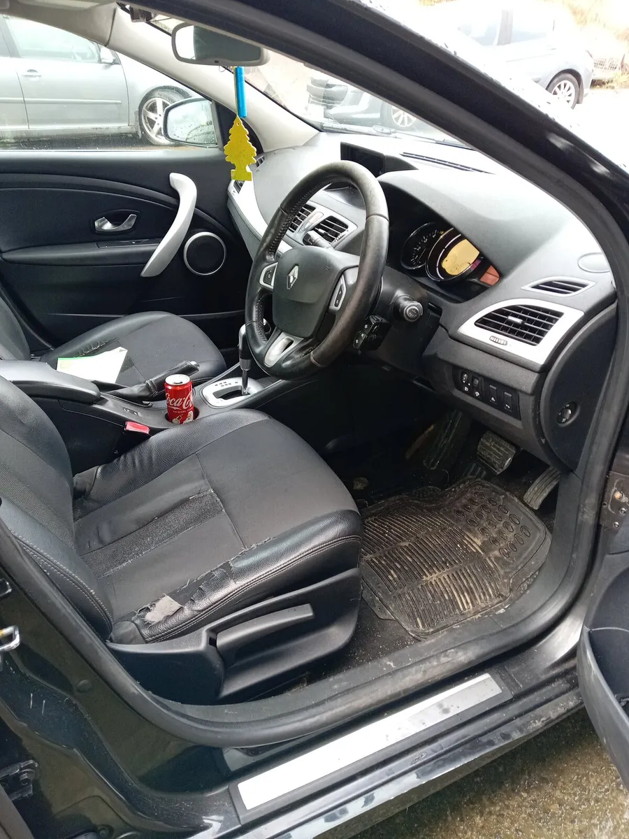 Renault Fluence 2011 - Image 4