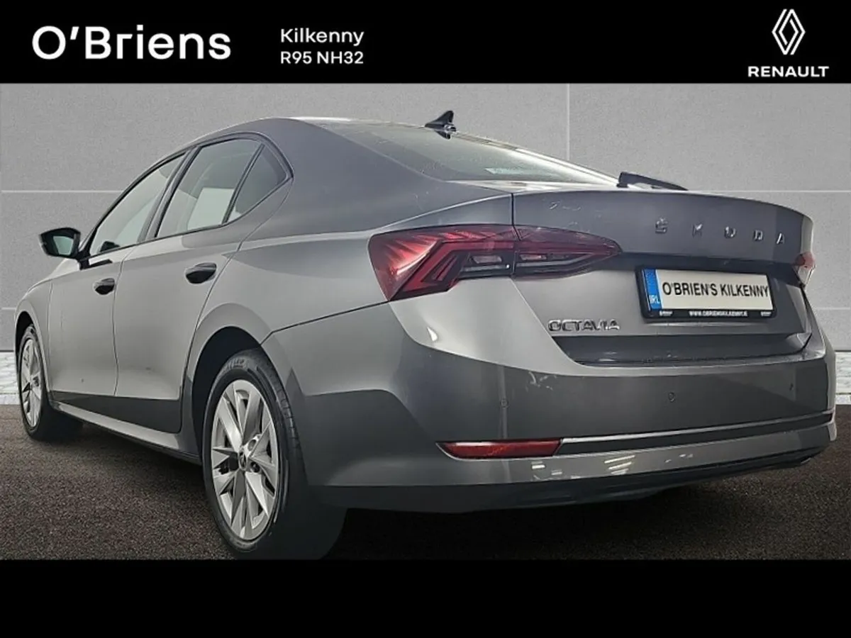 Skoda Octavia AMBITION 1.0 TSI 110 BHP 4DR *1 OWNE - Image 3