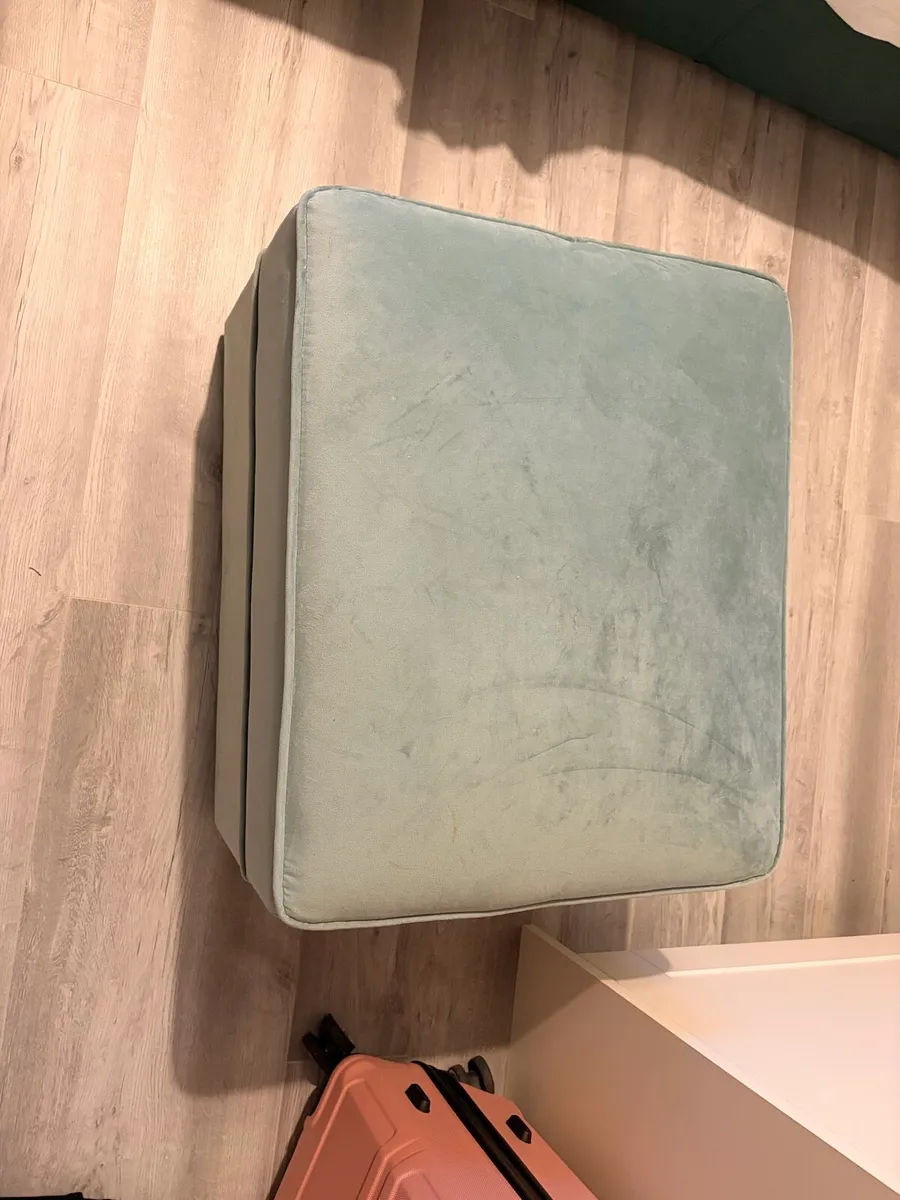 Free Ottoman ( Wayfair) - Image 2