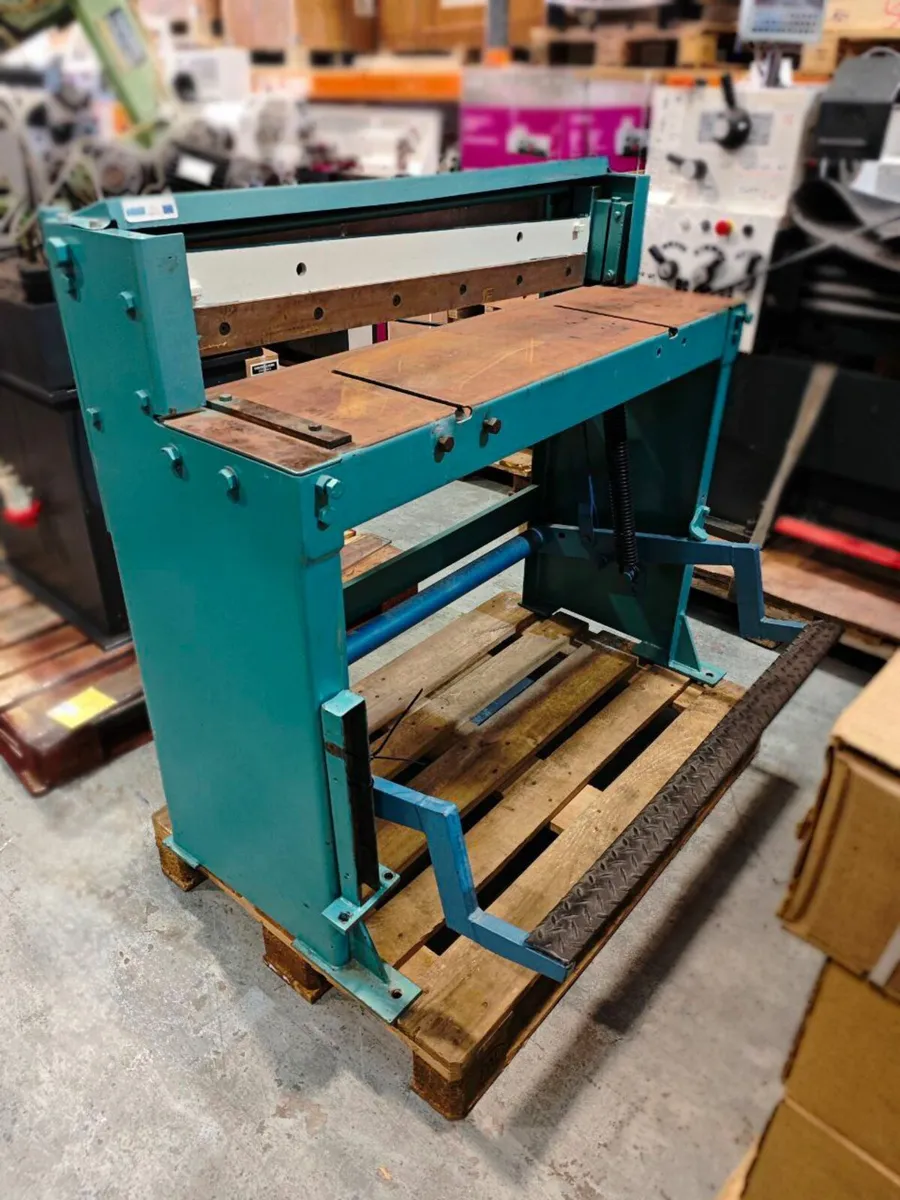 Metal Shears - Image 1