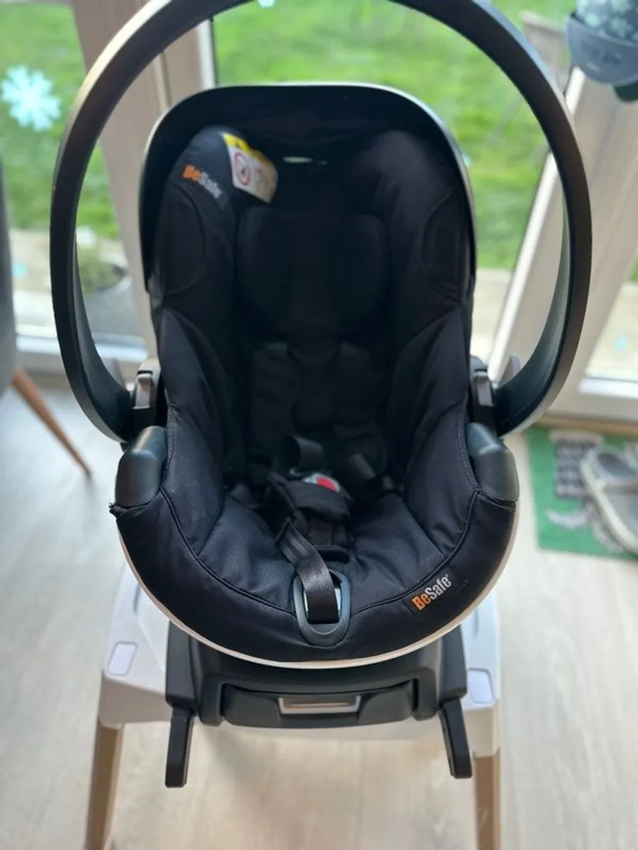 Besafe car seat with Isofix base - Image 3